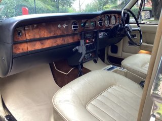 /photos/8901/289fb989-f8a3-4e1a-3f9b-f070ad229560_i320x240.jpg